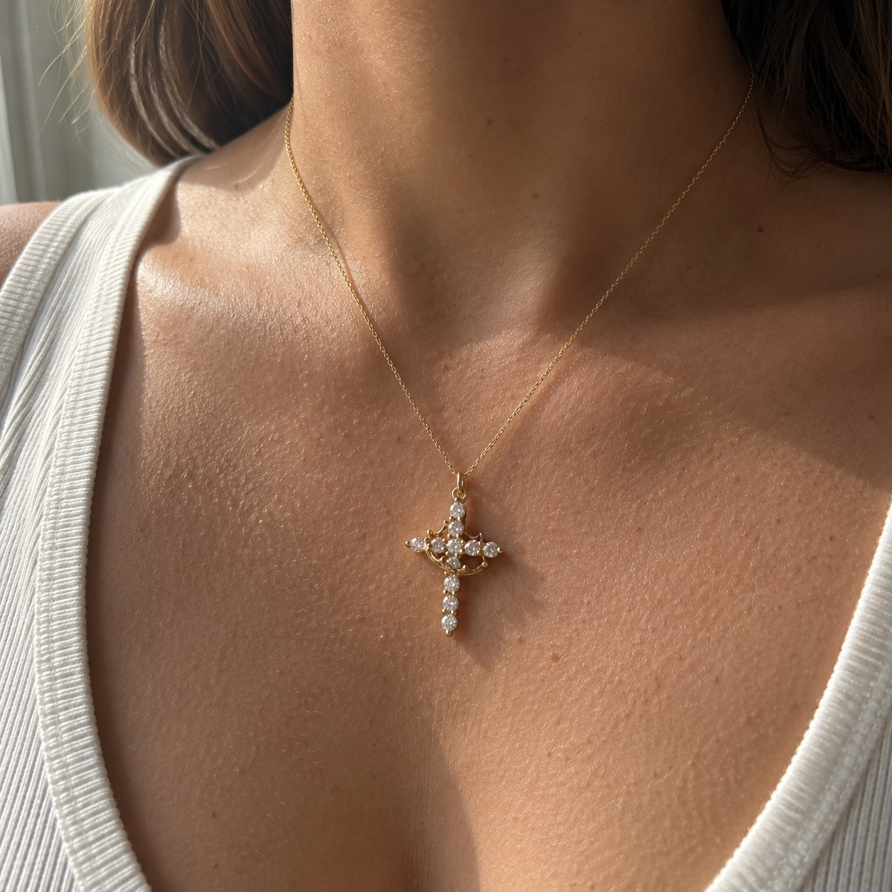 Cruz con corona de espinas